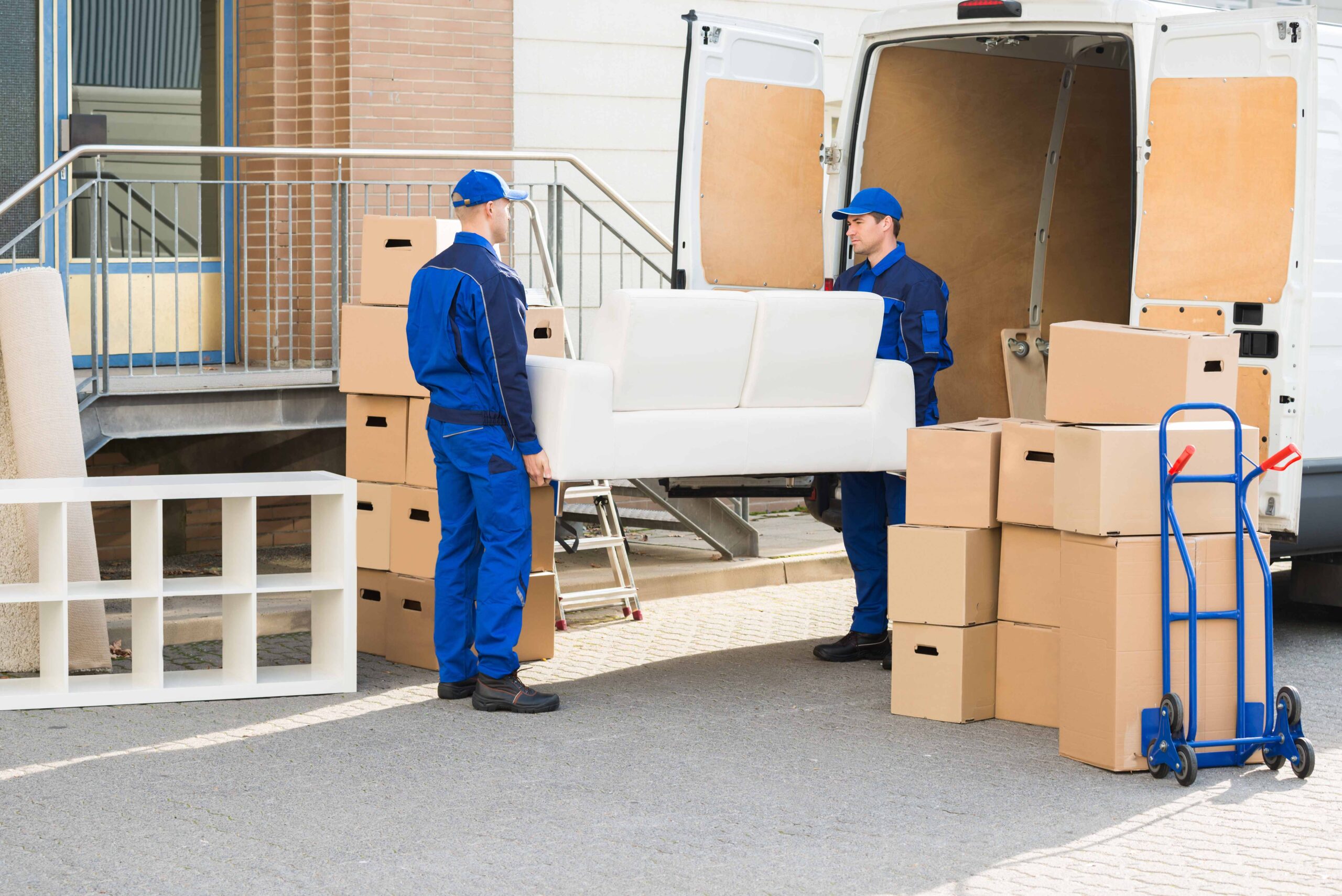 The Benefits of Packers and Movers Services in International Trade